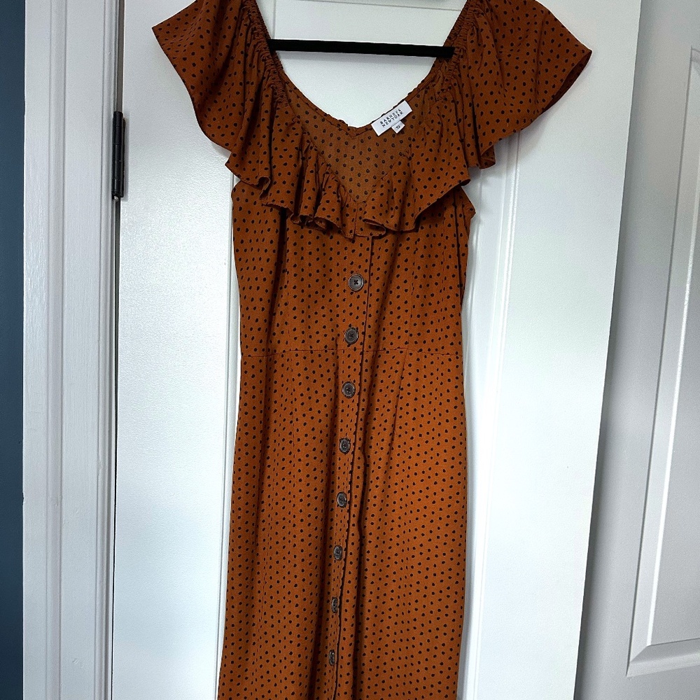 Barneys New York Sleeveless V Neck Long Button Down Dress